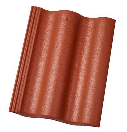 Tegelröd takpanna med en vågig design och en slät, glansig yta.