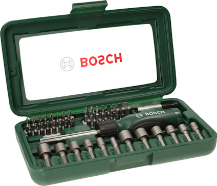 Skruvmejselset i en grön plastbox med flera bits och skruvhuvuden, boxen är märkt med logotypen "Bosch".