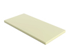 Rektangulär, ljusgul skiva av cellplastmaterial på vit bakgrund.
