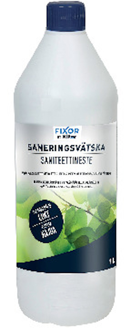Flaska med saneringsvätska märkt "Fixor av Natur", med gröna bladgrafik och text på etiketten. Innehåller text på svenska och finska.