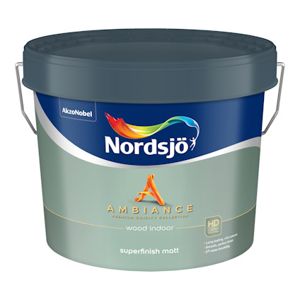 Hink av Nordsjö Ambiance superfinish matt färg med handtag och färgglad logotyp på etiketten.