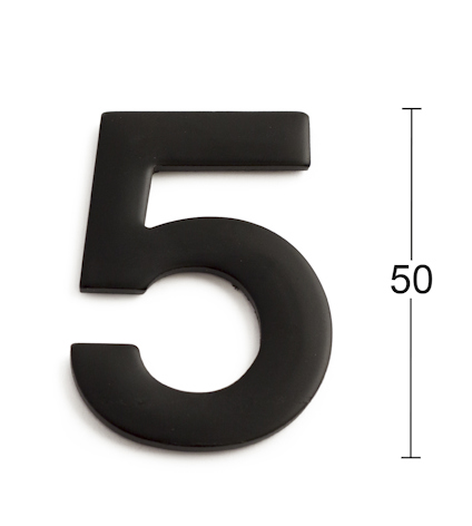 Svart siffra 5 med en höjd av 50 mm mot en vit bakgrund.