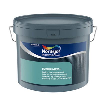 Grå plasthink med handtag, etikett text: "Nordsjö Professional, ISOPRIMER+, Spärr- och tapetgrundning".