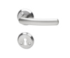 Dörrhandtag och nyckelskylt i borstad metall, enkel och modern design.