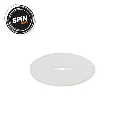 Vit cirkulär nivåbricka med ett avlångt hål i mitten, bredvid en logotyp med texten "SPIN LEVEL".