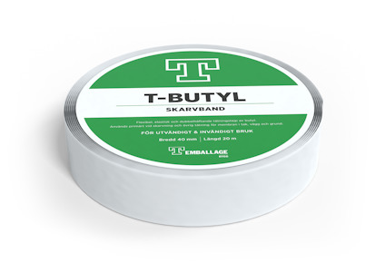 Rulle med T-Butyl skarvband, grön etikett, text på svenska. 40 mm brett, 25 m långt. Används för utvändigt och invändigt bruk.