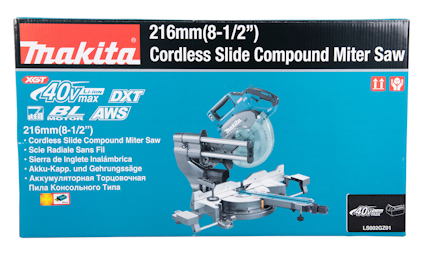 Förpackning av Makita 216 mm sladdlös kap- och gersåg, modellnummer LS002GZ01.