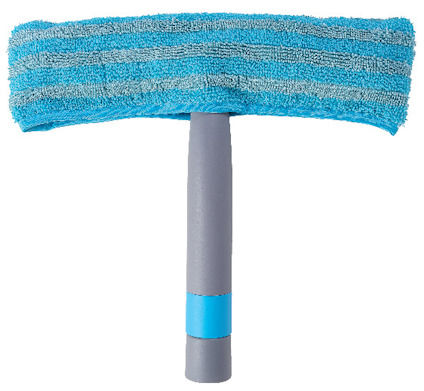Fönstertvättare i microfiber med grått handtag och blå rengöringsduk.