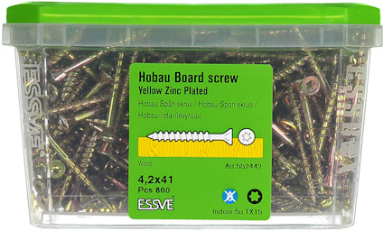 En plastlåda med skruvar. Text: "Hobau Board screw, Yellow Zinc Plated, 4,2x41 PCS 800".