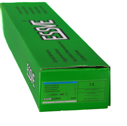 Grön kartong med ESSVE logotyp. Text: Spånskiveskruv, 4.2x55 mm, 1000 st, CE-märkt, ESSVE Produkter AB.