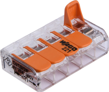Transparent kopplingsklämma med fem orange spakar och texten "WAGO 221" på ovansidan.