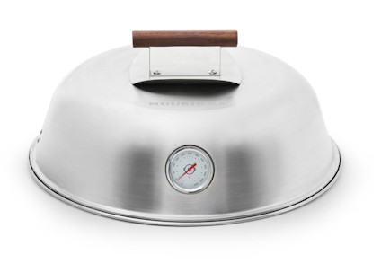Metallock med inbyggd termometer och trähandtag på toppen.