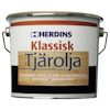 Burk med texten "Herdins Klassisk Tjärolja" och "Dalbränd tjärolja för träbehandling med högt ställda krav".