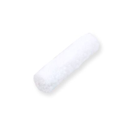 Vit målarroller med jämn yta, avsedd för finare ytfinish.