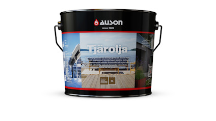 Svart hink med  texten " Auson Tjärolja Pigmenterad", med bild på träbrygga och utemöbler. Textbeskrivning och produktinformation tryckt på framsidan.