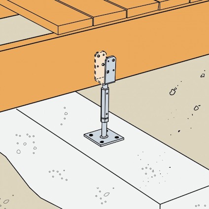 Trästomme fixerad med metallstöd på betonggrund.