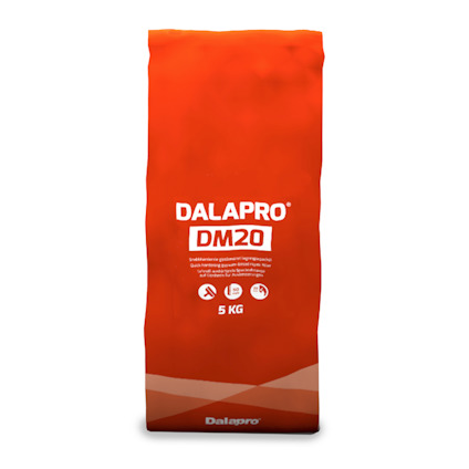 Röd förpackning märkt "DALAPRO DM20" i vita bokstäver, vikt 5 kg.