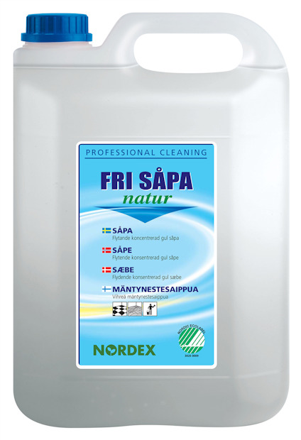 Klargöringsmedel i stor behållare med etikett: "Fri Såpa Natur". Text på flera språk och logotypen för Nordex.