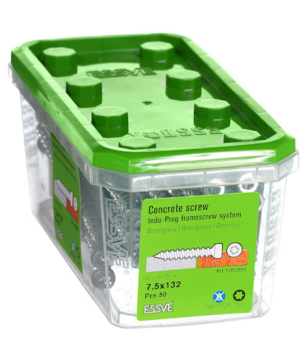 Plastförpackning med grönt lock innehållande betongskruvar, märkning "ESSVE", storlek 7,5x132 mm, 50 st.