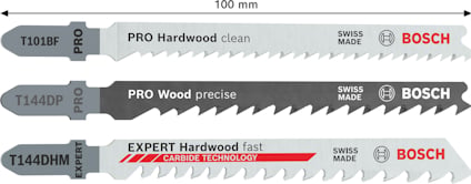 Tre sticksågsblad märkt Bosch med texten "PRO Hardwood clean", "PRO Wood precise", och "EXPERT Hardwood fast Carbide Technology".