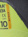 Gul handske med text: "A3B3A", "Cat.II", "10 X-LARGE", "NITRILE", CE-märkning.