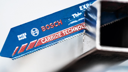 Blå sticksågblad från Bosch med texten "Carbide Technology" och "Swiss Made".