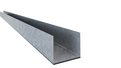 Galvad U-formad metallprofil med slät yta och grå finish, avsedd för byggkonstruktioner.