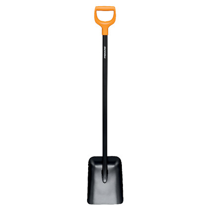 Spade med svart blad och skaft samt ett orange handtag.