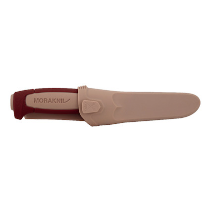 Morakniv med beige slida och rött handtag, texten "MORAKNIV" på slidan.